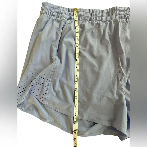 Athleta Hustle 3 inch shorts size 1X 💜 - Picture 9 of 11